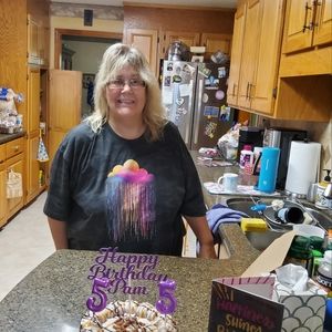 Meet your Posher, Pamela